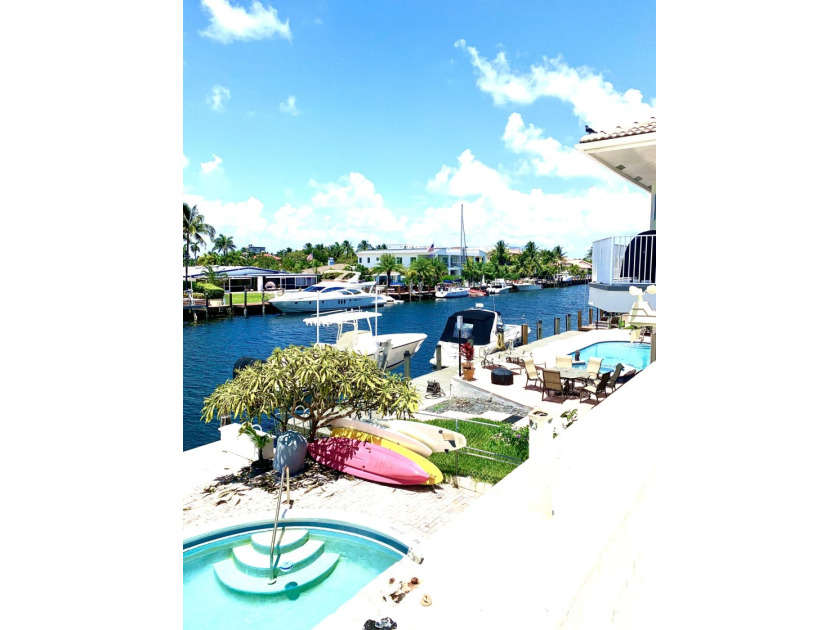 Rarely available Waterfront  5 Unit Building w/ ocean access in - Beach Home for sale in Lighthouse Point, Florida on Beachhouse.com