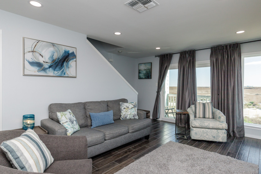 Beachside Bliss Modern Two-Bedroom Condo with Ocean Peek Views & - Beach Vacation Rentals in Corpus Christi, Texas on Beachhouse.com