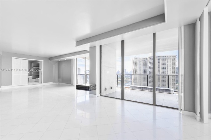 This is your opportunity to acquire a highly desirable *D* line - Beach Condo for sale in Aventura, Florida on Beachhouse.com