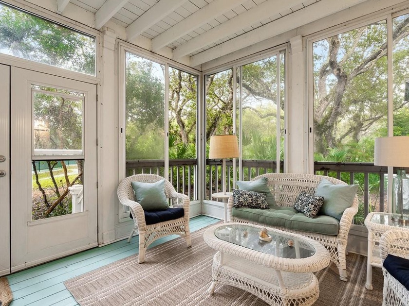 Renovated kitchen w/ open floor plan & a Large screened porch - Beach Home for sale in Vero Beach, Florida on Beachhouse.com