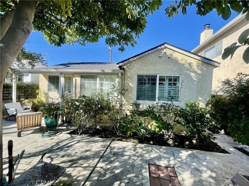 Welcome to this charming 3-bedroom, 2-bath home, plus a bonus - Beach Home for sale in Venice, California on Beachhouse.com