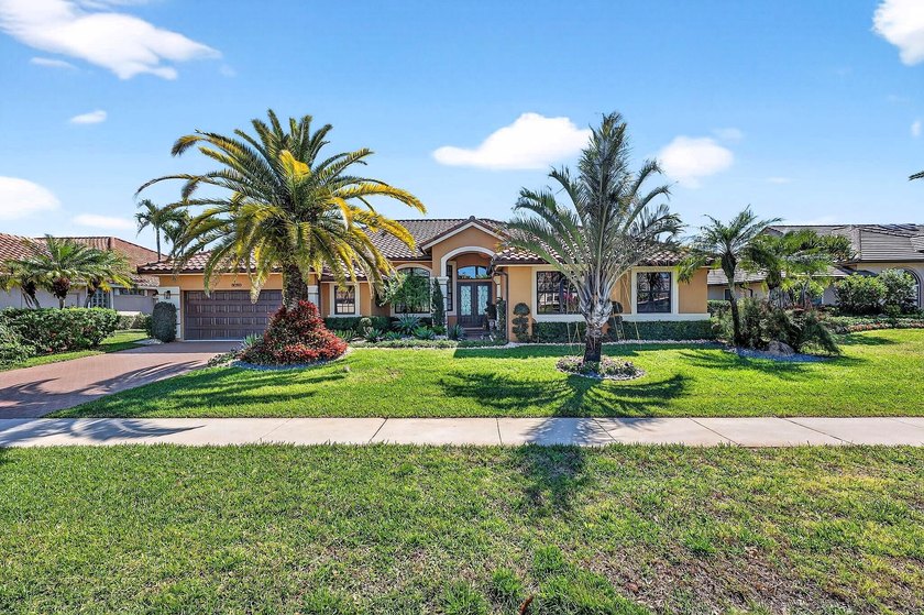 Experience the ''best of both worlds'' in the prestigious - Beach Home for sale in Boynton Beach, Florida on Beachhouse.com