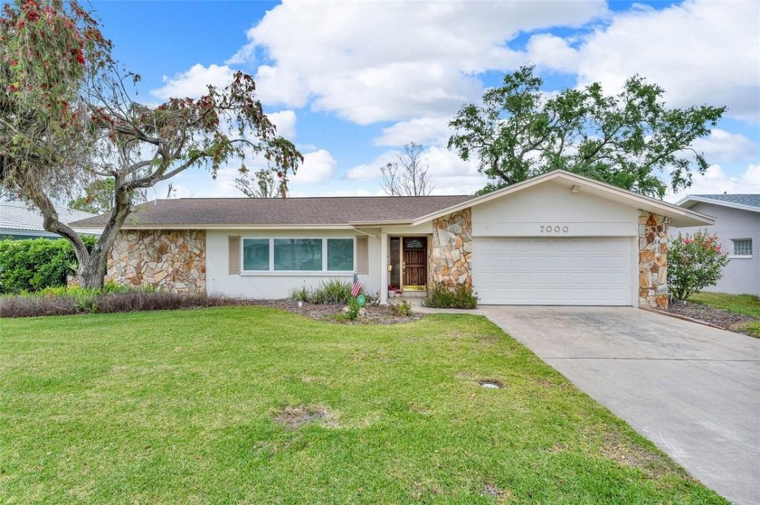 Under contract-accepting backup offers. Discover the perfect - Beach Home for sale in Seminole, Florida on Beachhouse.com