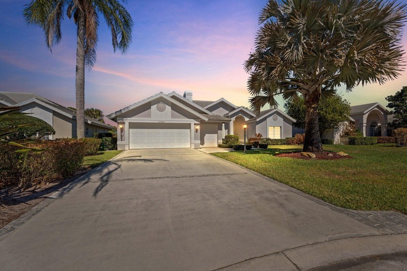 MAKE YOURSELF AT HOME IN THIS INVITING 3BR/2BA/2CG+ GOLF CART - Beach Home for sale in Port Saint Lucie, Florida on Beachhouse.com