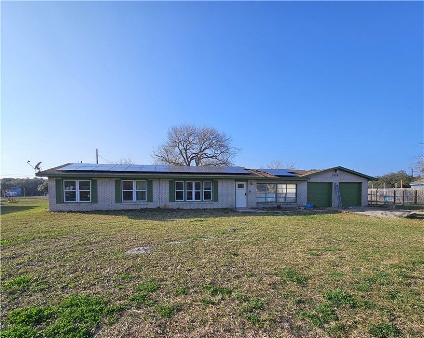 Freshly priced and ready for new owners, this coastal home sits - Beach Home for sale in Aransas Pass, Texas on Beachhouse.com