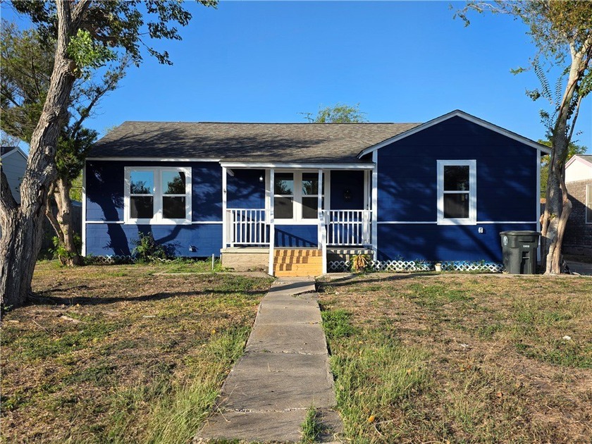 Welcome to this beautifully updated 3-bedroom, 2-bathroom home - Beach Home for sale in Corpus Christi, Texas on Beachhouse.com