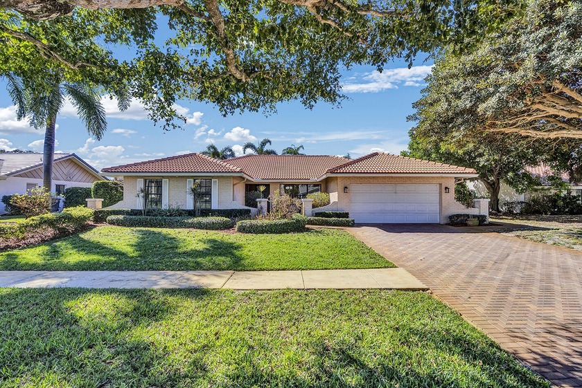 This single home in Indian Springs perfectly blends the serene - Beach Home for sale in Boynton Beach, Florida on Beachhouse.com