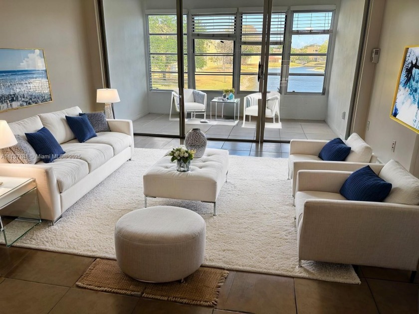 Nice apartment 2/2, enclosed Florida room facing lagoon, perfect - Beach Condo for sale in Tamarac, Florida on Beachhouse.com