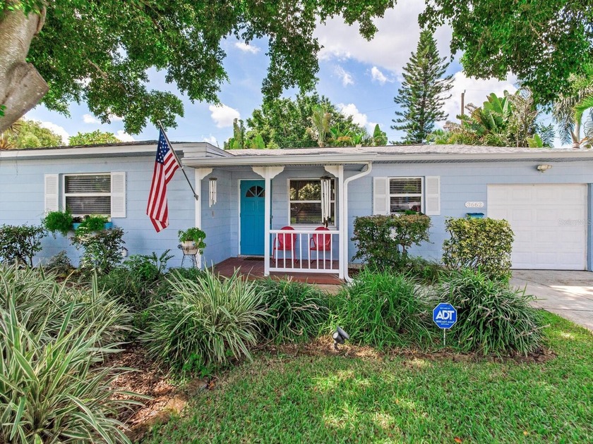 Welcome to this beautifully updated 3-bedroom, 2-bath, 1-car - Beach Home for sale in St. Petersburg, Florida on Beachhouse.com