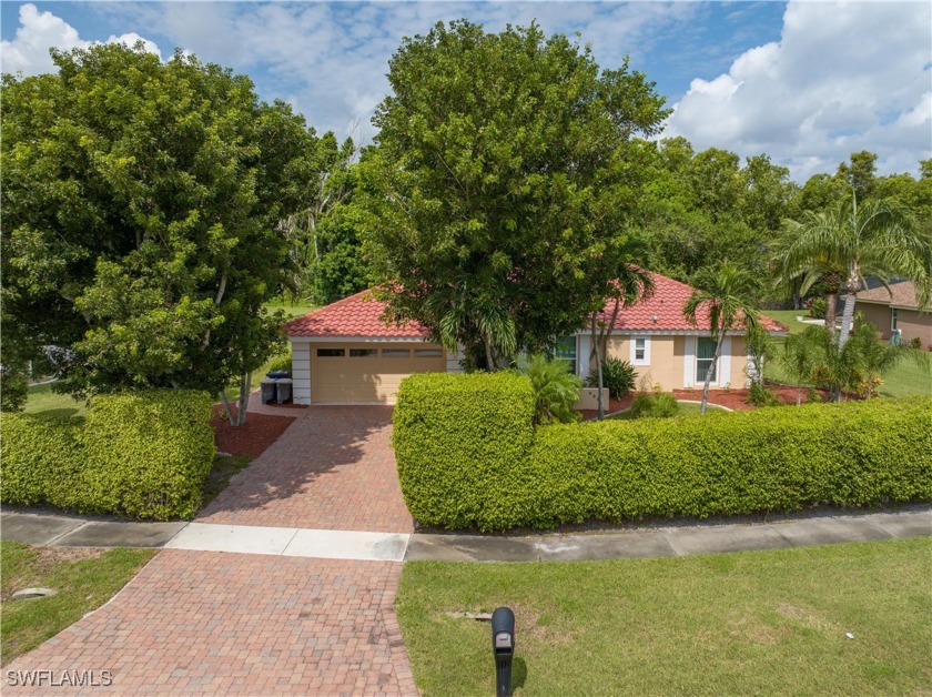 Welcome Home!  This Well Maintained 3 Bedroom, 2 Bath, 2 Car - Beach Home for sale in North Fort Myers, Florida on Beachhouse.com