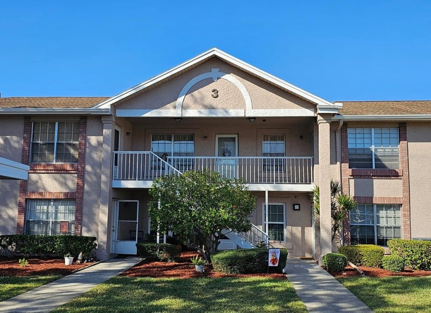 Sunnybrook 55+ Gated Community! Where do we start? This 2 bed - Beach Condo for sale in New Port Richey, Florida on Beachhouse.com