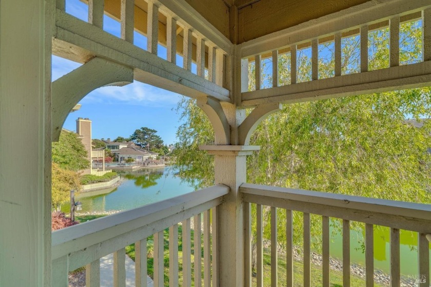 It's not often that a top floor, bright and airy corner unit - Beach Condo for sale in Richmond, California on Beachhouse.com