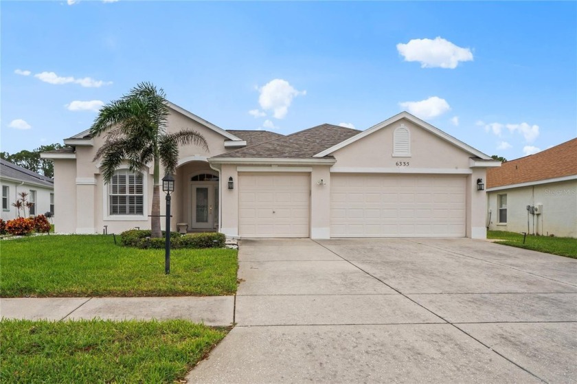 Welcome to exquisite retirement living! 2002 Built Block Single - Beach Home for sale in New Port Richey, Florida on Beachhouse.com