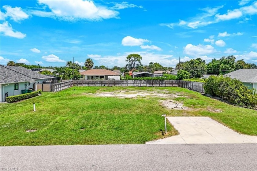 RARE DOUBLE LOT! X-500 FLOOD ZONE! PRIME NAPLES PARK LOCATION! - Beach Lot for sale in Naples, Florida on Beachhouse.com