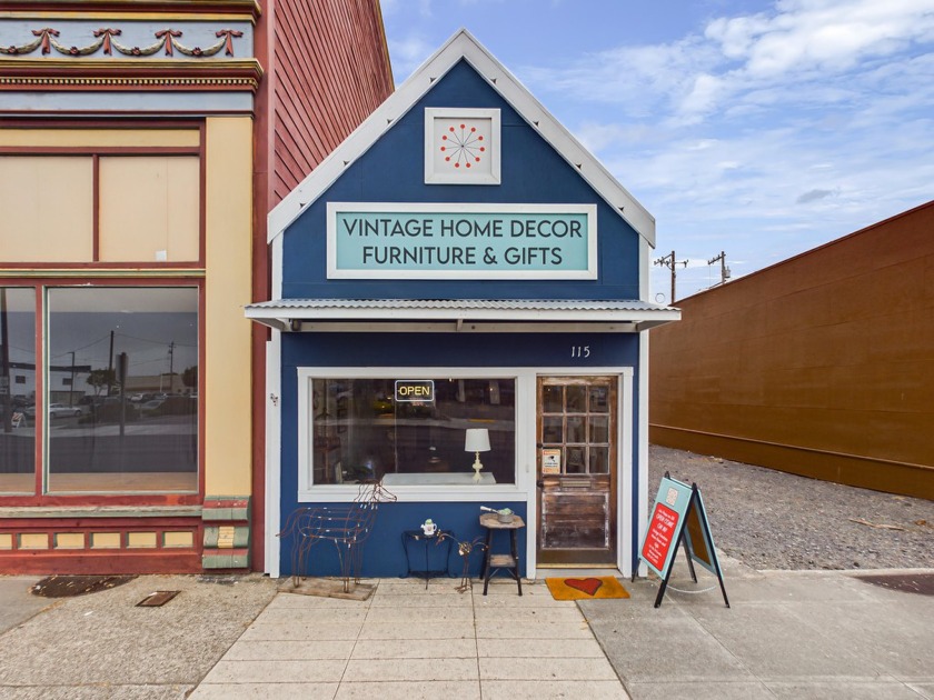 Seeking a bold entrepreneur to embark on a thrilling adventure! - Beach Commercial for sale in Eureka, California on Beachhouse.com