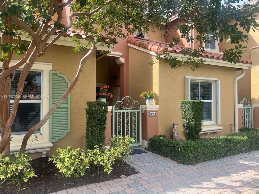 Welcome to this stunning Villa in Pembroke Pines. Located within - Beach Condo for sale in Pembroke Pines, Florida on Beachhouse.com