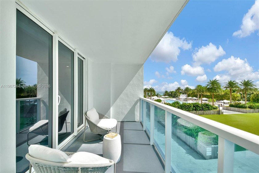 Fully renovated, turnkey 1-bedroom, 2-bath condo at the iconic - Beach Condo for sale in Miami Beach, Florida on Beachhouse.com