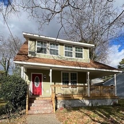 Step into this beautifully renovated 4-bedroom, 2-bath home - Beach Home for sale in Norfolk, Virginia on Beachhouse.com