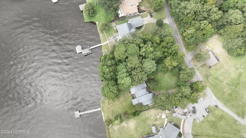 Discover the perfect waterfront retreat on 0.49 acres along the - Beach Lot for sale in Edenton, North Carolina on Beachhouse.com