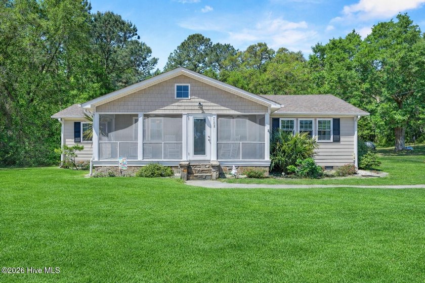 Fully renovated coastal cottage just minutes from Carolina Beach - Beach Home for sale in Wilmington, North Carolina on Beachhouse.com
