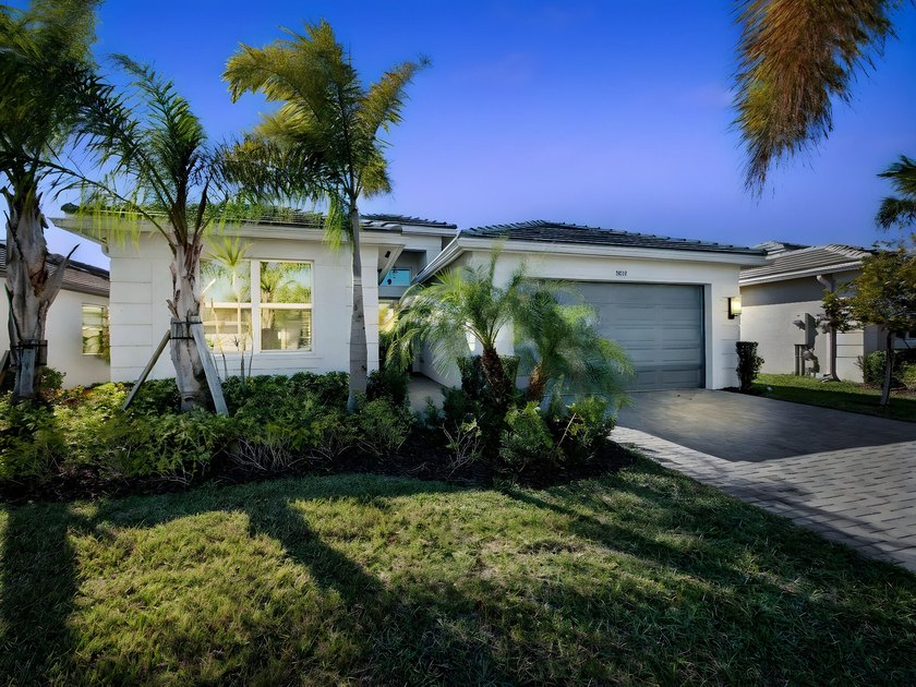 Welcome to this highly upgraded Bimini model offering 4 bedrooms - Beach Home for sale in Port Saint Lucie, Florida on Beachhouse.com