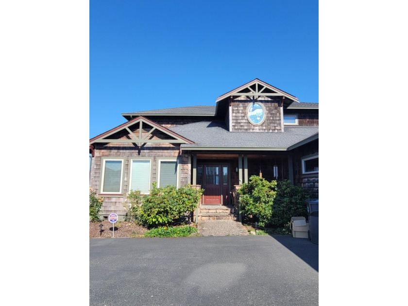 Newly renovated interior includes modern coastal farmhouse - Beach Home for sale in Mckinleyville, California on Beachhouse.com