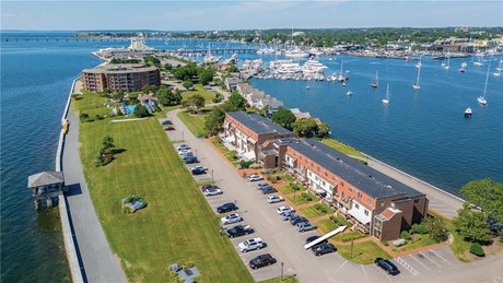 Waterfront - Fully renovated two-level Goat Island condo with - Beach Condo for sale in Newport, Rhode Island on Beachhouse.com