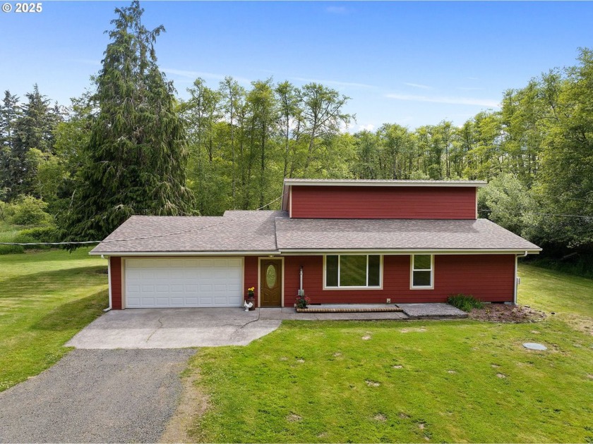 Tucked away in the heart of Hammond, this completely private - Beach Home for sale in Hammond, Oregon on Beachhouse.com