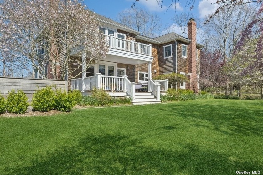 Beautiful traditional waterfront home with stunning views - Beach Home for sale in Sag Harbor, New York on Beachhouse.com