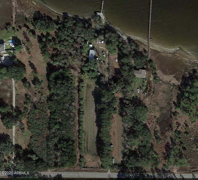 Great opportunity to own a peace of paradise. This deepwater lot - Beach Acreage for sale in Beaufort, South Carolina on Beachhouse.com