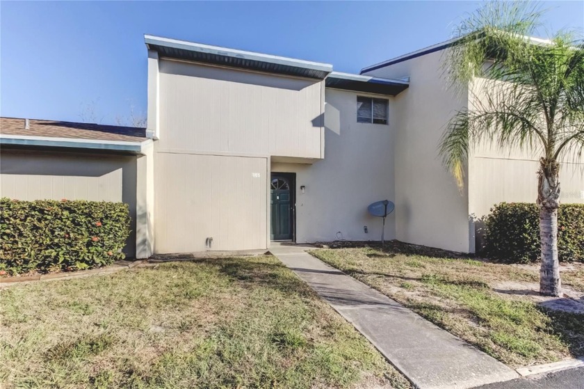 Auction Property. Experience comfortable living in this spacious - Beach Townhome/Townhouse for sale in Sarasota, Florida on Beachhouse.com