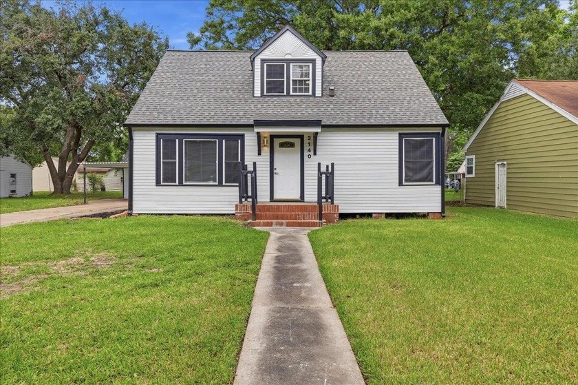 Freshly remodeled and move-in ready, this charming 3 bedroom, 2 - Beach Home for sale in Port Arthur, Texas on Beachhouse.com