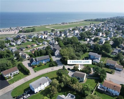 Summer in Scarborough! Whether you're seeking a rent-ready - Beach Home for sale in Narragansett, Rhode Island on Beachhouse.com