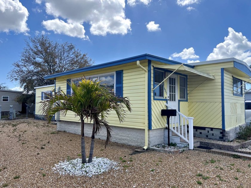 Welcome to Harbor Lights Mobile Home Park in St. Petersburg - Beach Home for sale in St. Petersburg, Florida on Beachhouse.com