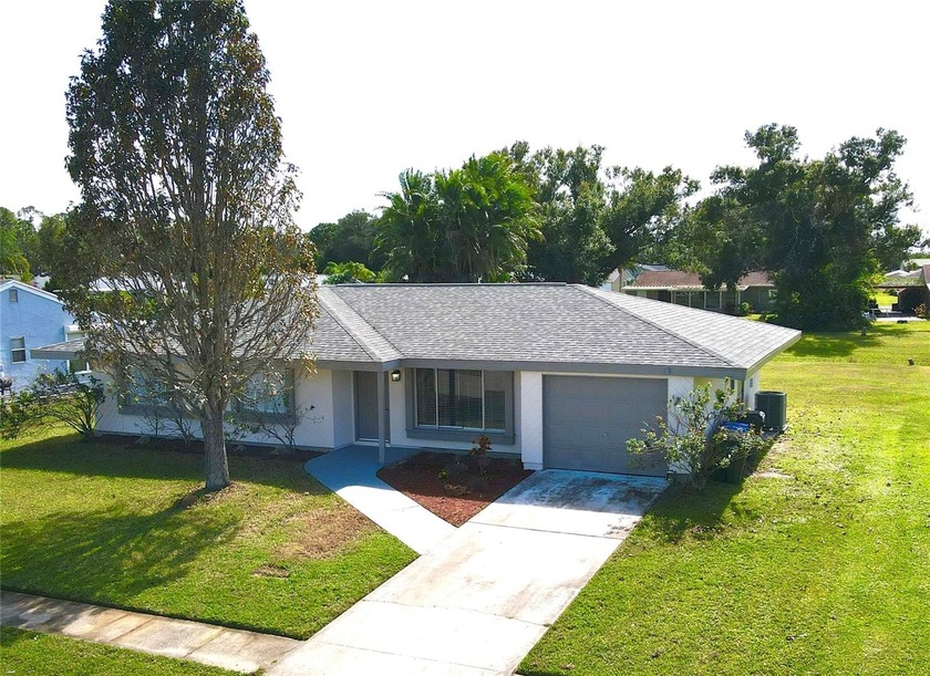 Under contract-accepting backup offers. The perfect Family or - Beach Home for sale in North Port, Florida on Beachhouse.com