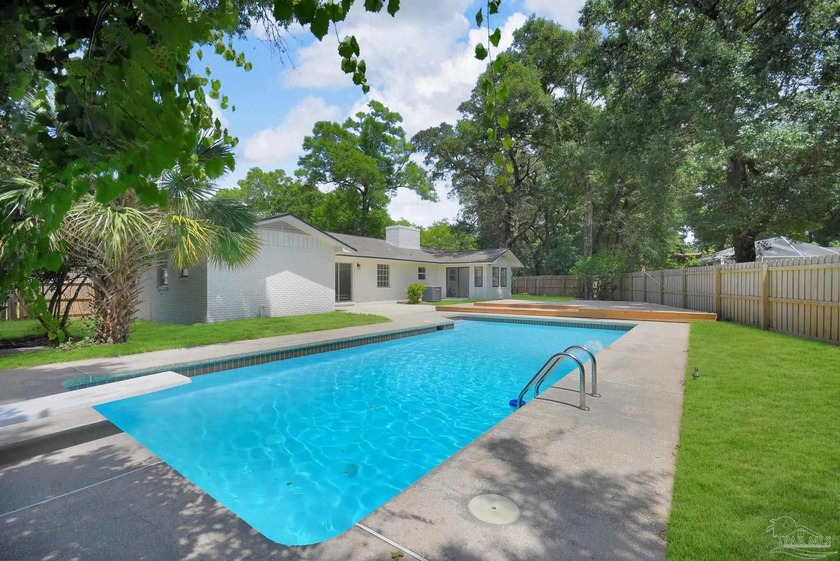 Sellers offering closing cost assistance with an approved offer! - Beach Home for sale in Pensacola, Florida on Beachhouse.com