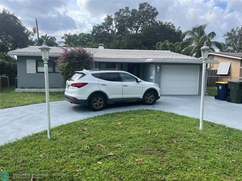 GREAT 3 BEDROOM 2 BATHROOM, 1 STORY HOME IN DANIA BEACH - Beach Home for sale in Fort Lauderdale, Florida on Beachhouse.com