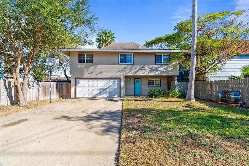 Welcome to your waterfront oasis in the Tropical Isles - Beach Home for sale in Corpus Christi, Texas on Beachhouse.com