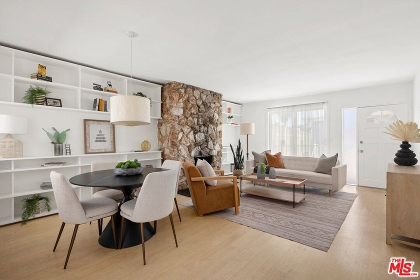 Experience coastal living at its finest in this beautiful - Beach Condo for sale in Santa Monica, California on Beachhouse.com