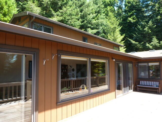 Hideaway above Baywood. Owner designed home among the Redwoods - Beach Home for sale in Arcata, California on Beachhouse.com