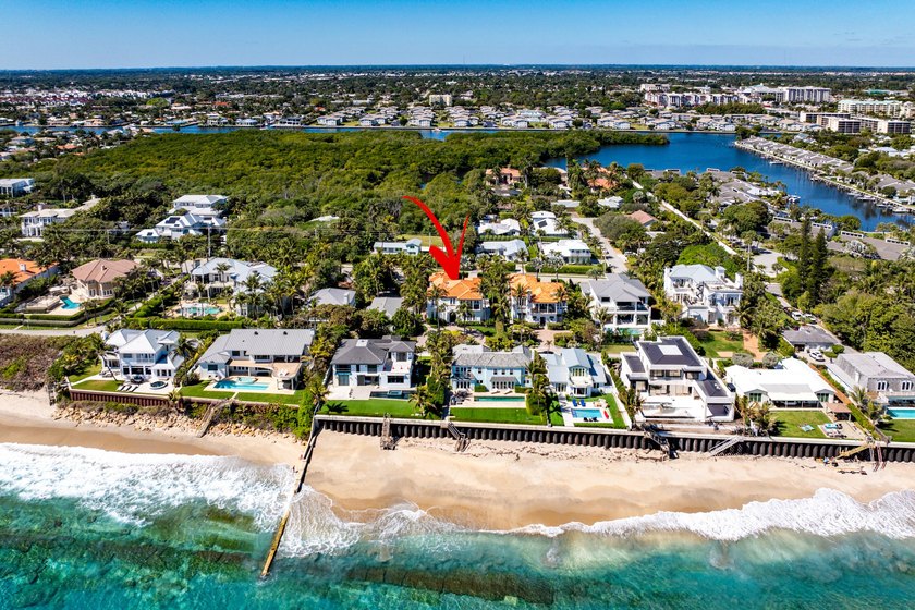 This Ocean Ridge estate embodies refined coastal living - Beach Home for sale in Ocean Ridge, Florida on Beachhouse.com