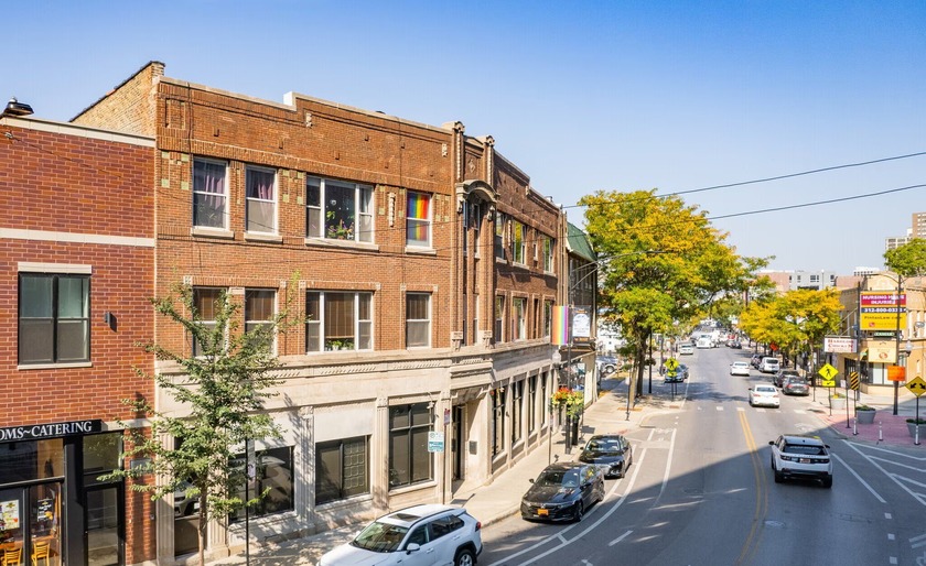 Beautiful, one-of-a-kind, completely renovated, medical space - Beach Commercial for sale in Chicago, Illinois on Beachhouse.com