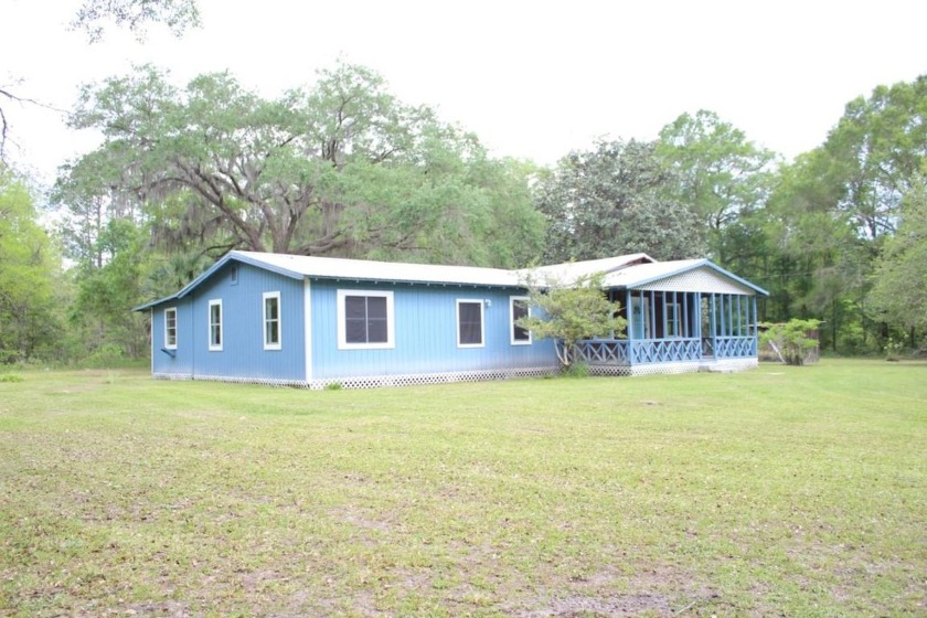 Mini Farmstead on 1.5 beautiful acres! Bring the chickens and - Beach Home for sale in Perry, Florida on Beachhouse.com