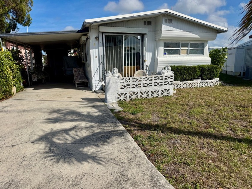 This classic 1958 mobile home is an oldie but a goodie, offering - Beach Home for sale in Bradenton, Florida on Beachhouse.com