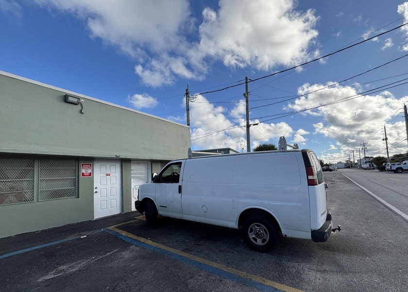 Window Service & Repair company for sale in Broward County - Beach Commercial for sale in Pompano Beach, Florida on Beachhouse.com