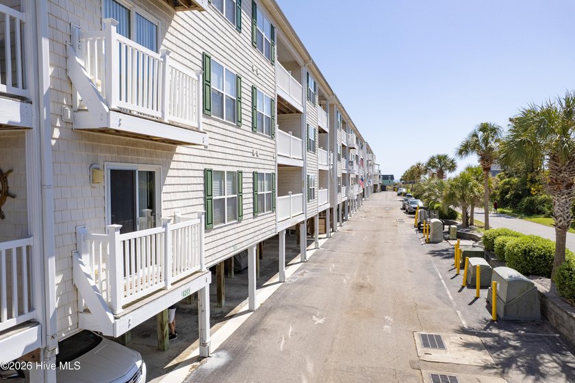 This could be your perfect Oak Island retreat! This beautifully - Beach Condo for sale in Oak Island, North Carolina on Beachhouse.com