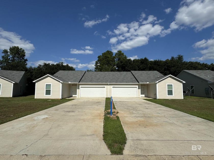 This duplex is a great investment (listing is for sides A). Rent - Beach Home for sale in Foley, Alabama on Beachhouse.com