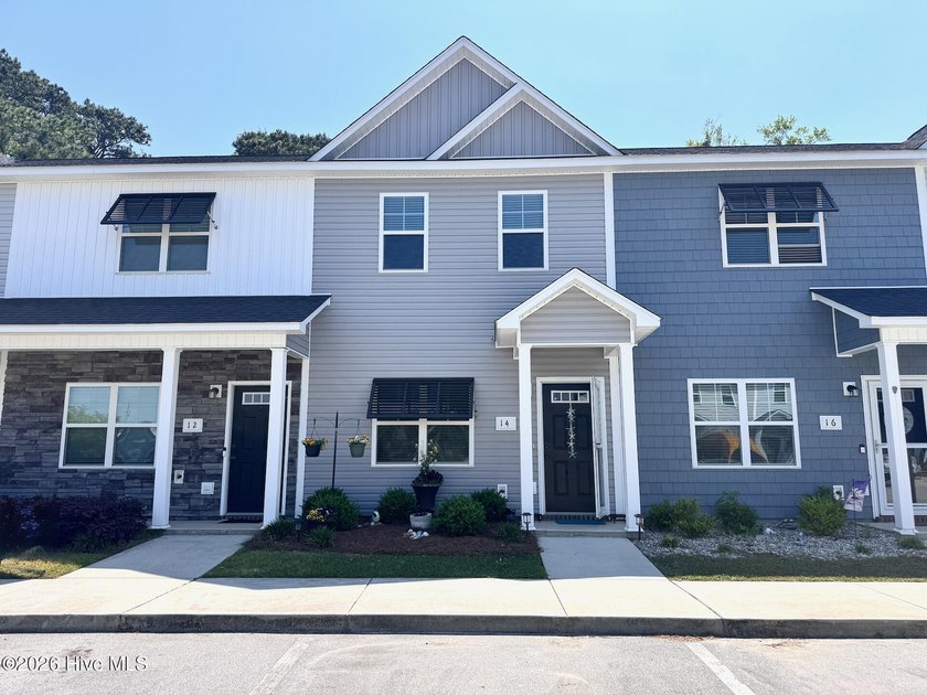 WELCOME to your slice of the Crystal Coast lifestyle! Located - Beach Townhome/Townhouse for sale in Swansboro, North Carolina on Beachhouse.com