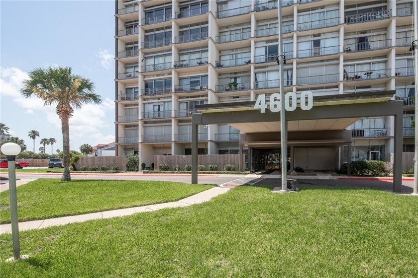 Luxury Downtown High-Rise Living with Panoramic Ocean & City - Beach Condo for sale in Corpus Christi, Texas on Beachhouse.com