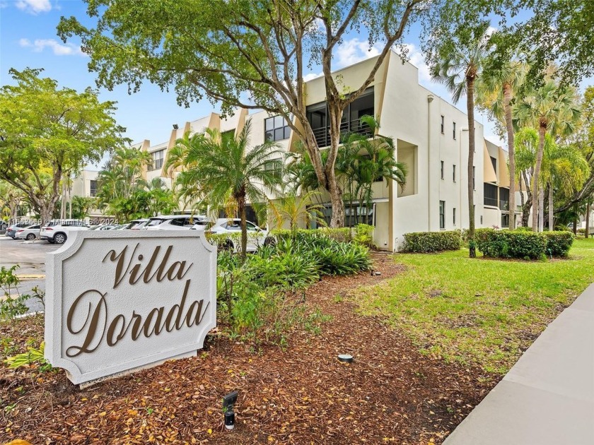 AVENTURA VILLA DORADA 3 BEDS 2.5 BATHS Corner & Spacious - Beach Townhome/Townhouse for sale in Aventura, Florida on Beachhouse.com